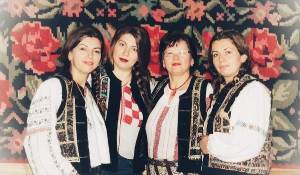 Pensiunea Bradet Brosteni Екстериор снимка