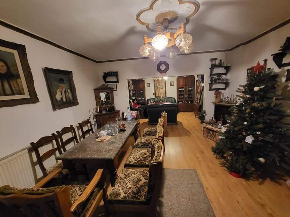 Pensiunea Bradet Brosteni Екстериор снимка